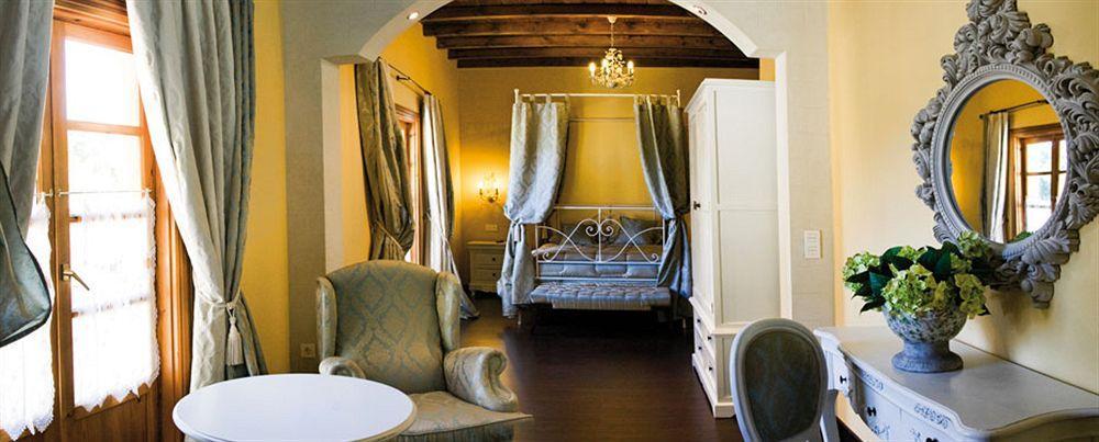 Hotel San Anton Abad Villafranca Montes De Oca Room photo